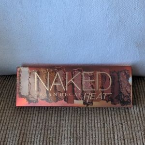 Urban Decay Naked Heat Palette